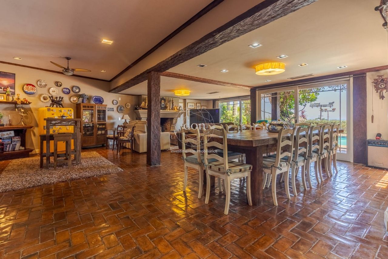 Casa 5 quartos à venda, 841m², Santa Tereza - Porto Alegre