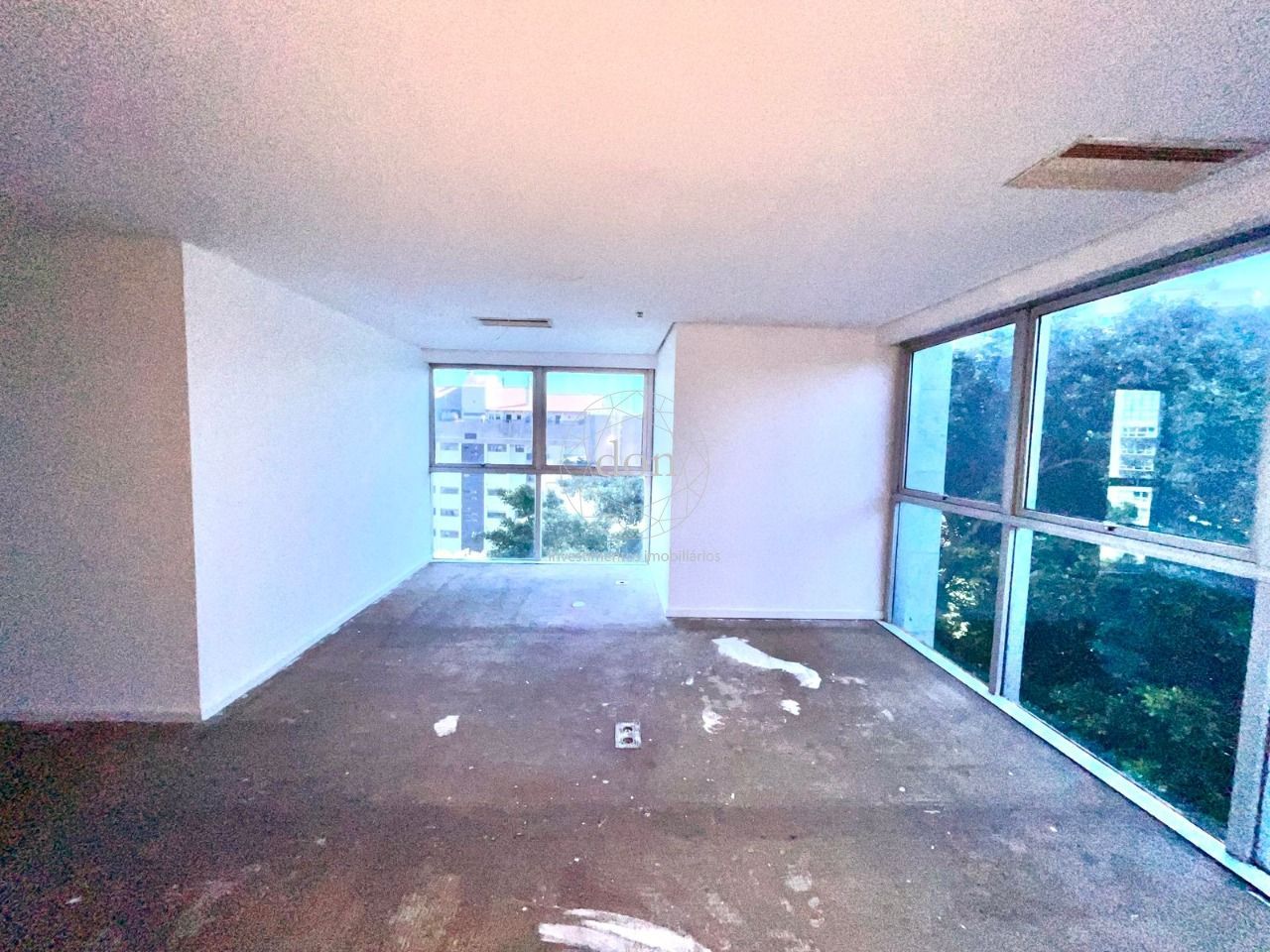 Sala Comercial à venda, 90m², Petrópolis - Porto Alegre