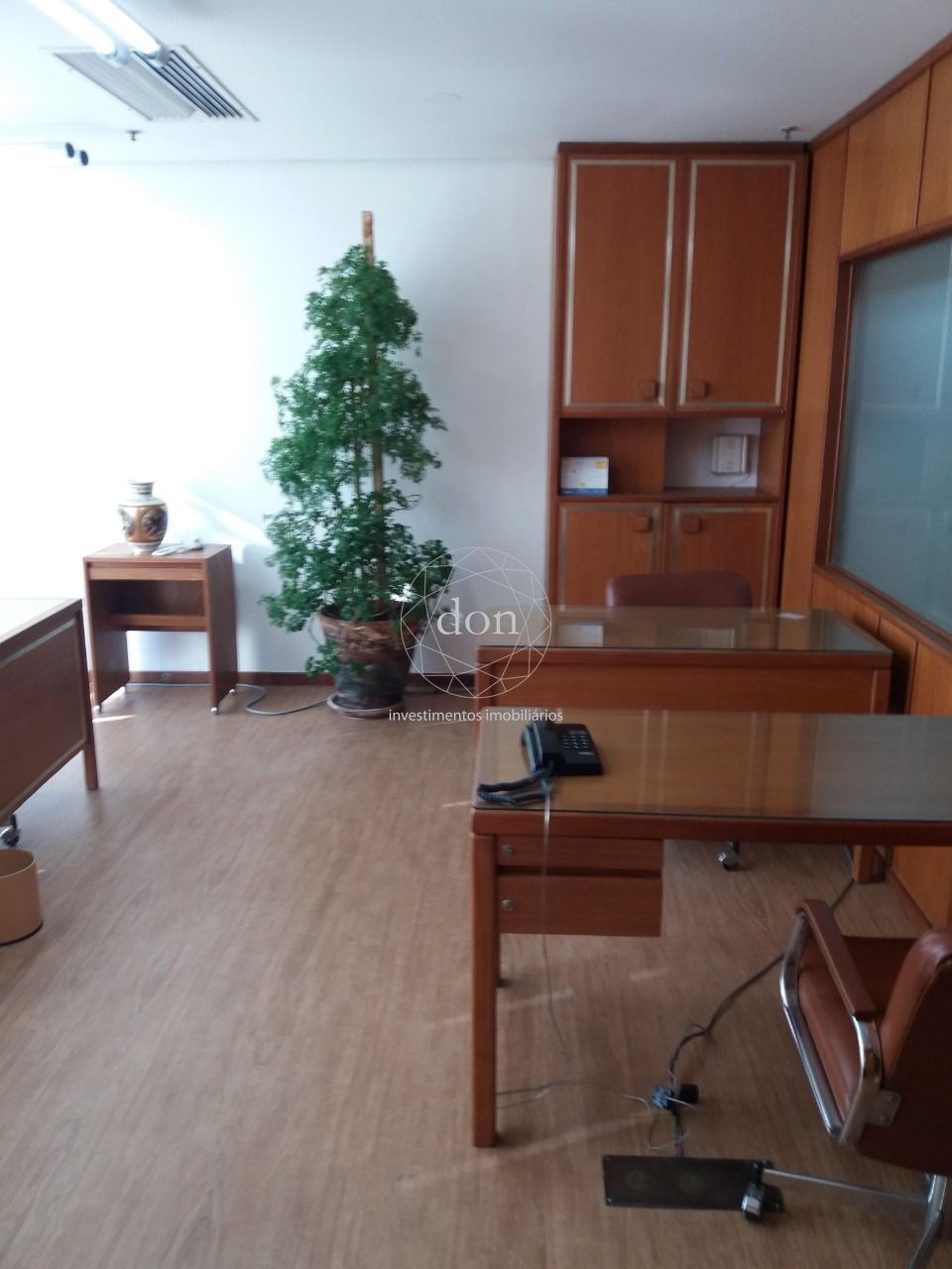 Sala Comercial para alugar, 103m², Petrópolis - Porto Alegre