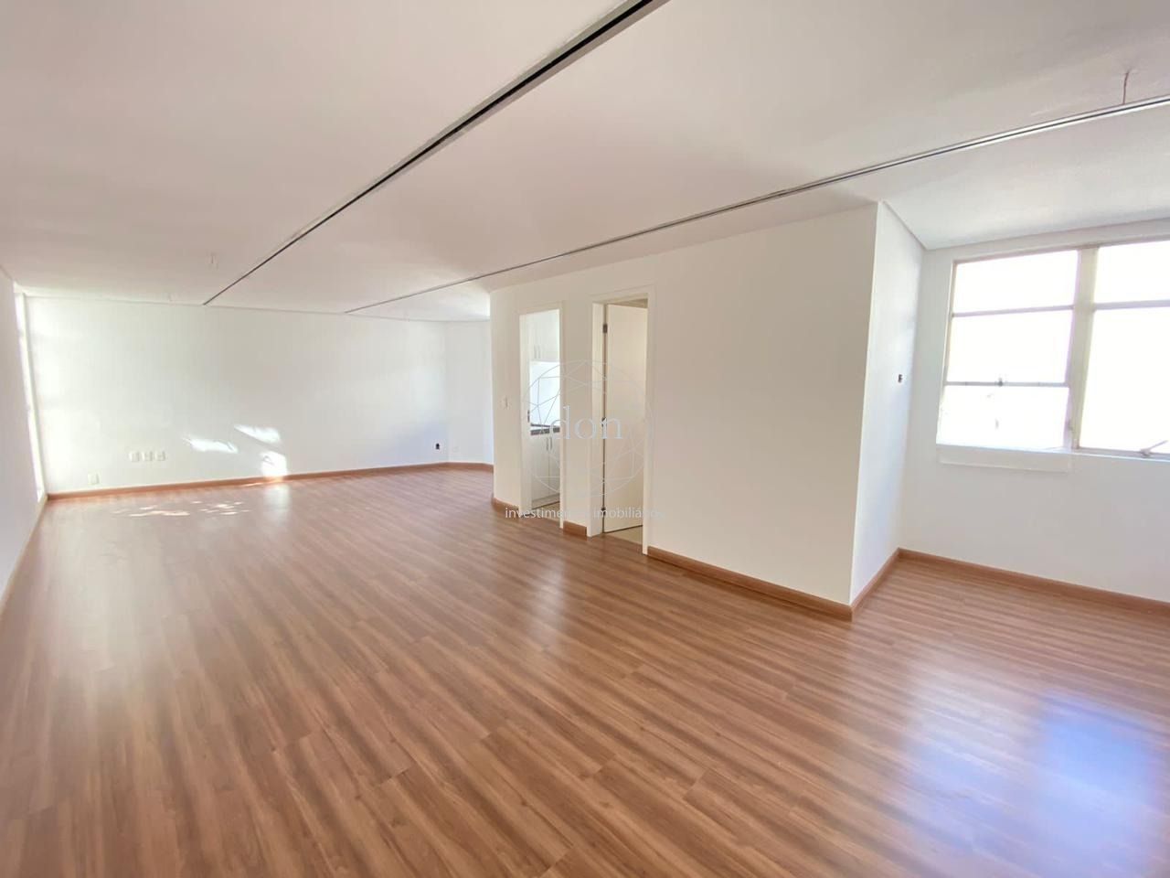 Sala Comercial à venda, 47m², Auxiliadora - Porto Alegre