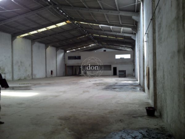 Galpão à venda, 1600m², Navegantes - Porto Alegre