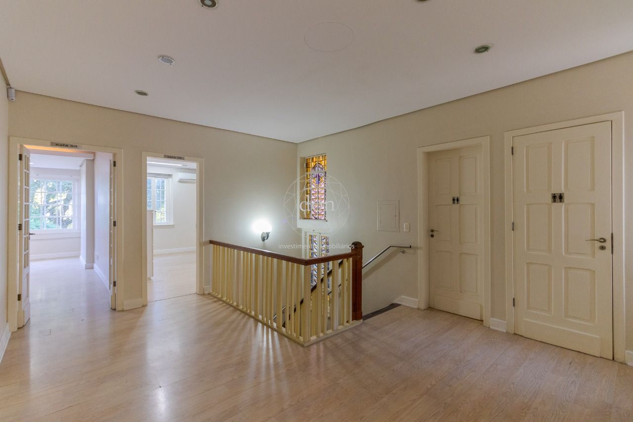 Casa de Alto Padrão à Venda no Moinhos de Vento | 400 m² | Porto Alegre