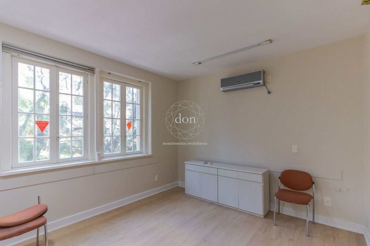 Casa de Alto Padrão à Venda no Moinhos de Vento | 400 m² | Porto Alegre