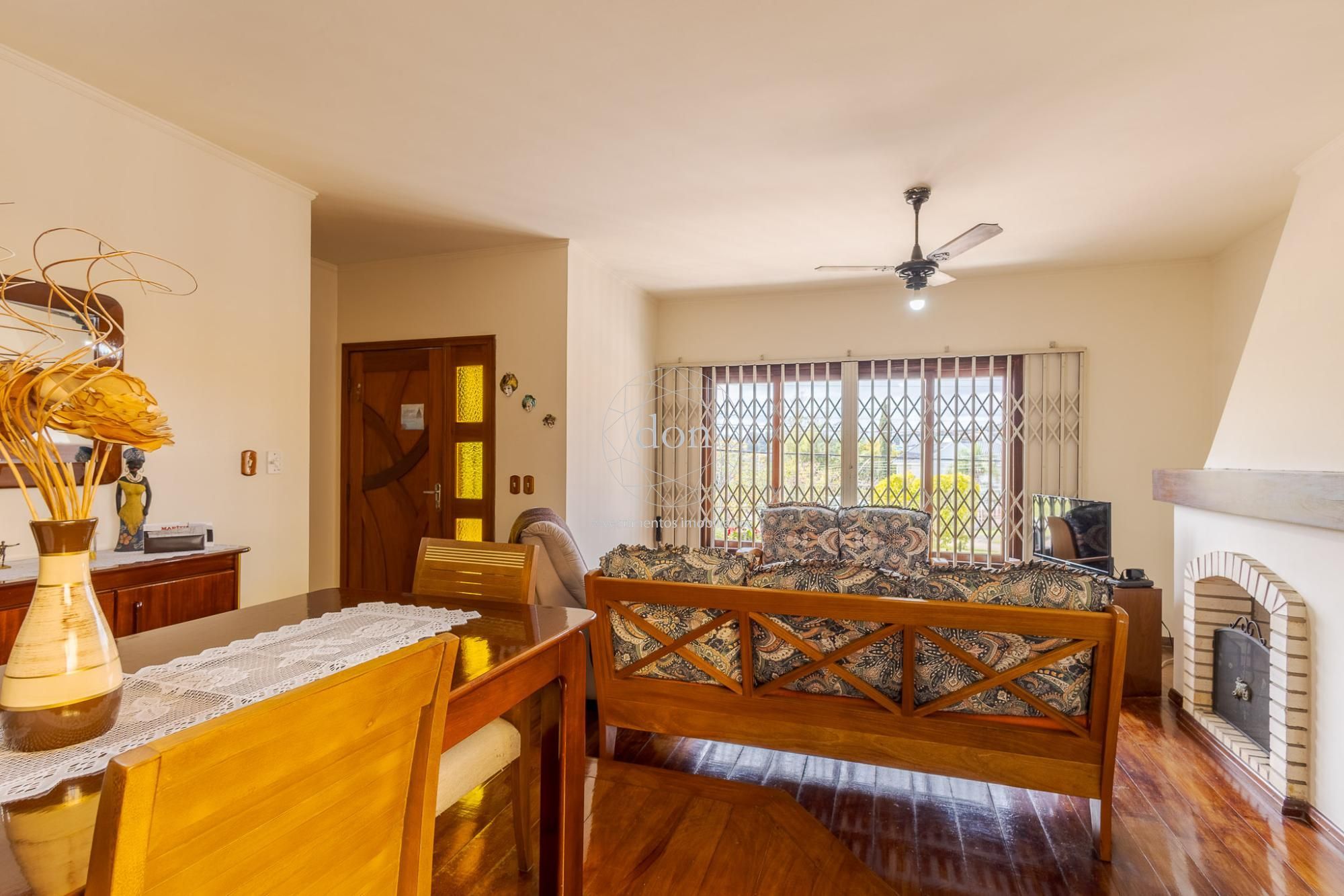 Casa, 4 quartos, à venda, 225 m², Alto Petrópolis - Porto Alegre.