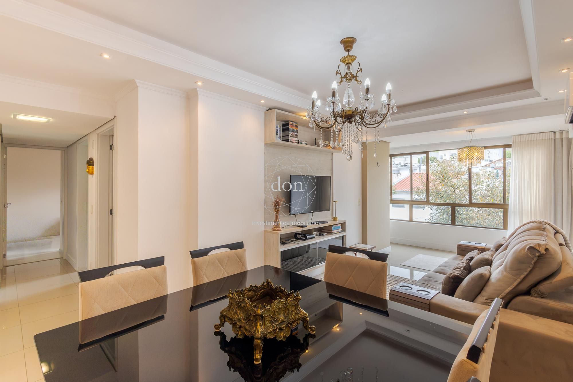 Apartamento, 2 Dormitórios e 1 Suíte à Venda no Petrópolis, Porto Alegre | 78 m²