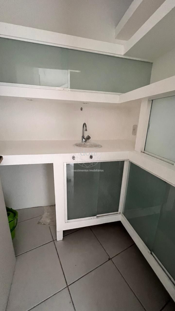 Sala Comercial à venda, 46m², Moinhos de Vento - Porto Alegre
