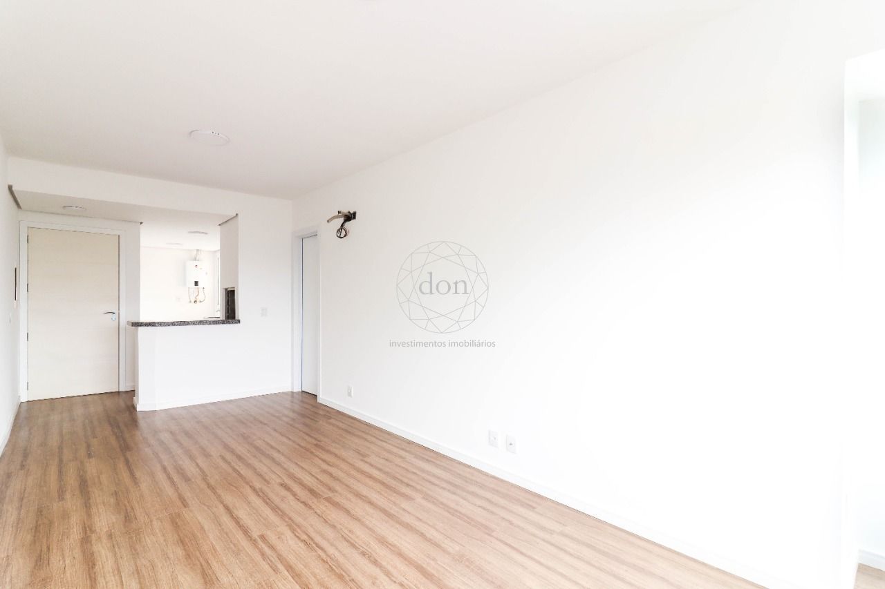 Apartamento de 2 Quartos, sendo uma suíte,  à Venda, 66,94 m² | Porto Alegre
