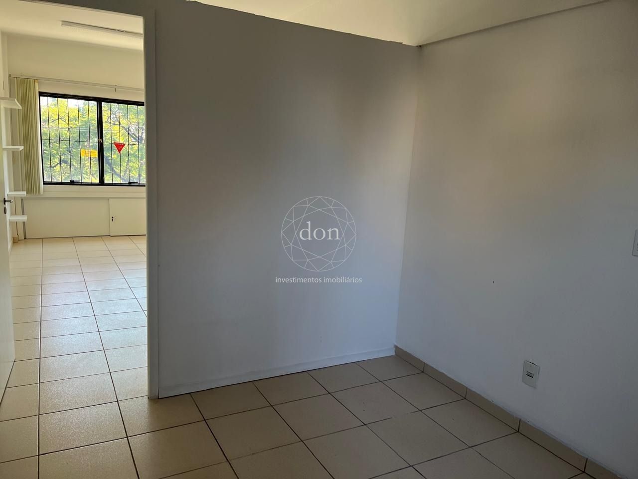 Sala Comercial à venda, 35m², Petrópolis - Porto Alegre