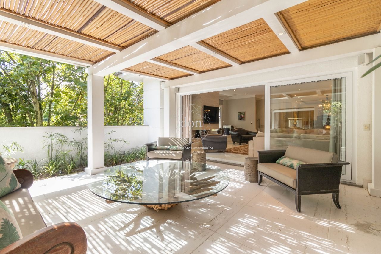 Casa 3 quartos à venda, 741m², Boa Vista - Porto Alegre