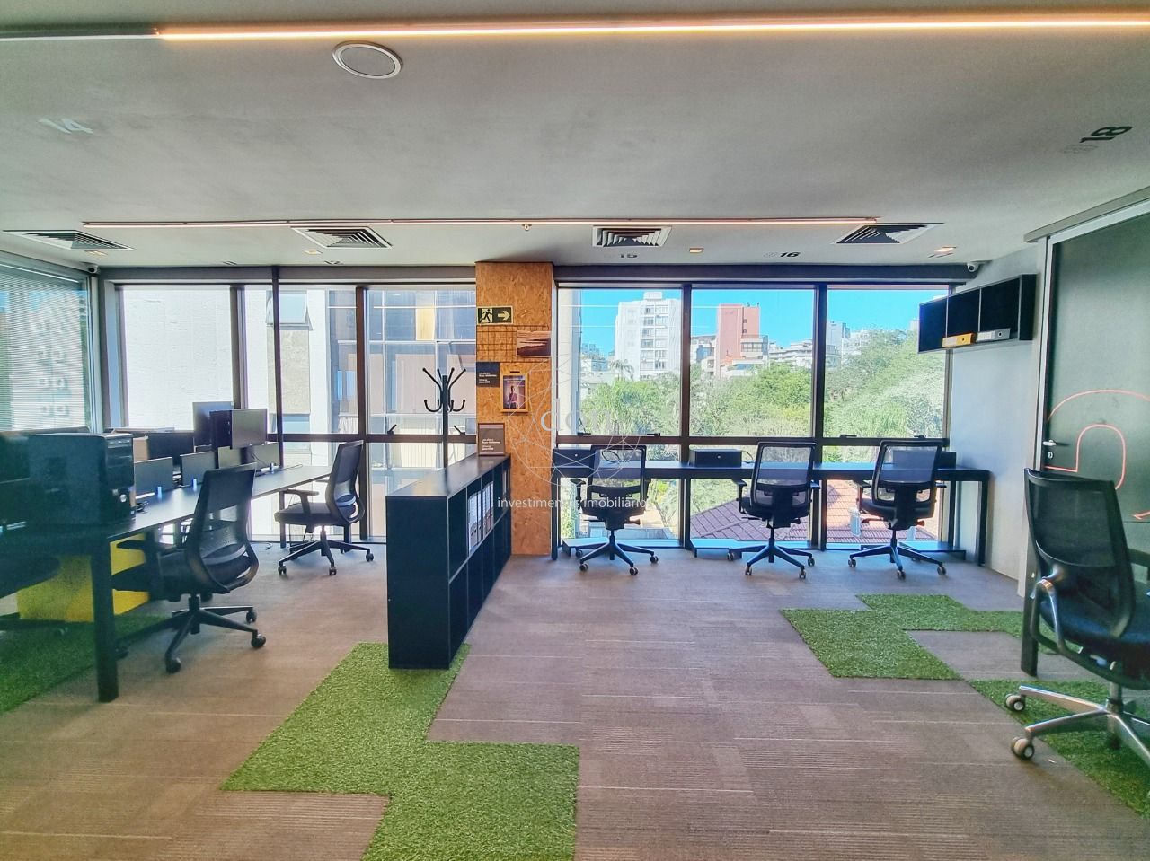Sala Comercial à venda, 140m², Moinhos de Vento - Porto Alegre