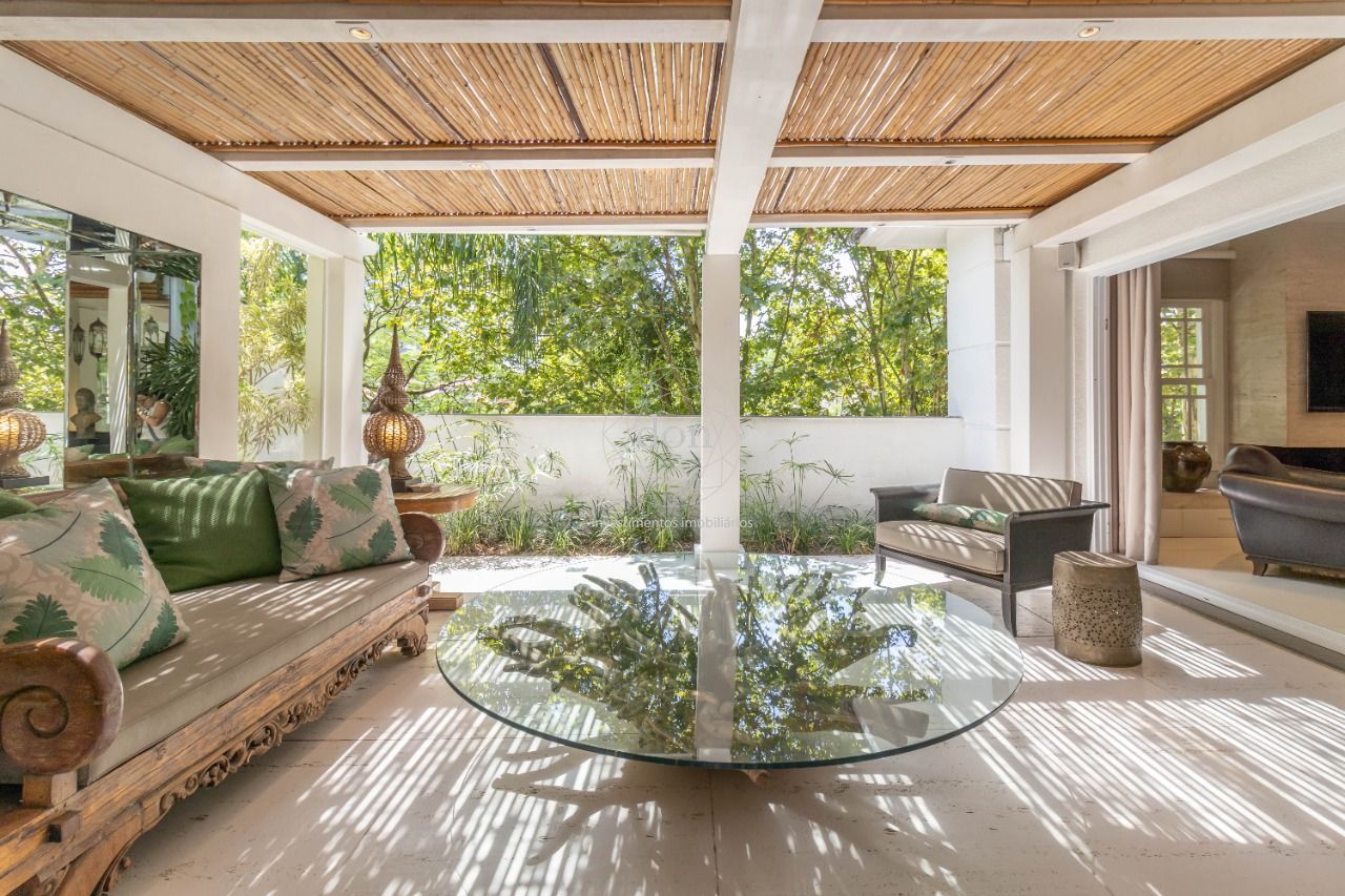 Casa 3 quartos à venda, 741m², Boa Vista - Porto Alegre