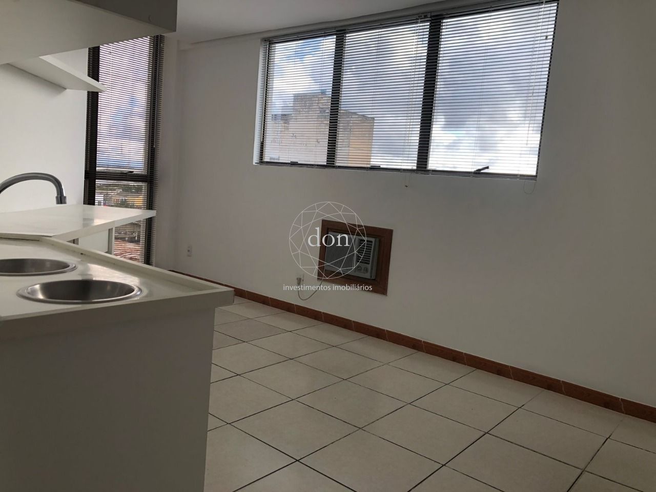 Sala Comercial à venda, Moinhos de Vento - Porto Alegre