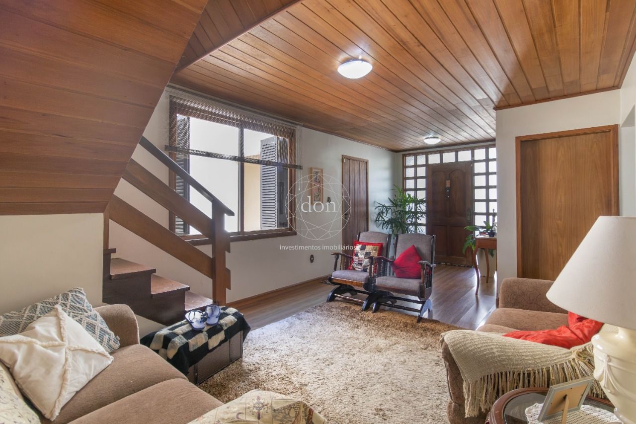 Casa 5 quartos à venda, 293m², Teresópolis - Porto Alegre