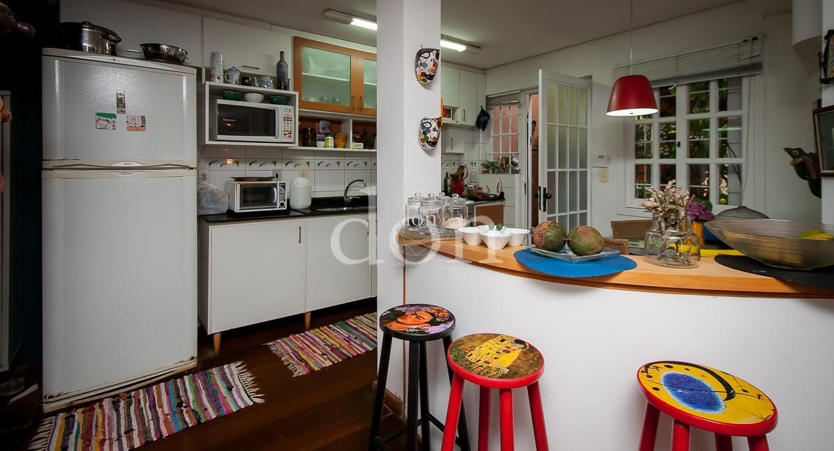 Casa 4 quartos à venda, 338m², Espírito Santo - Porto Alegre