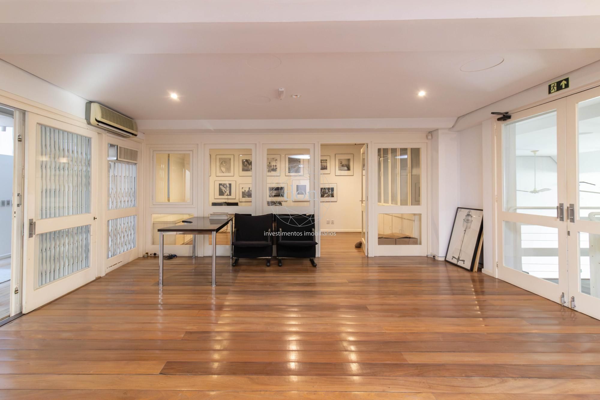 Sala Comercial à venda, 202m², Menino Deus - Porto Alegre