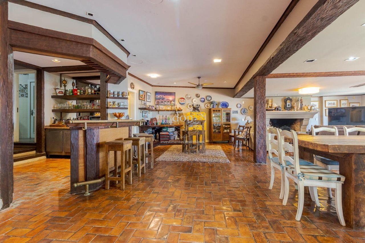 Casa 5 quartos à venda, 841m², Santa Tereza - Porto Alegre