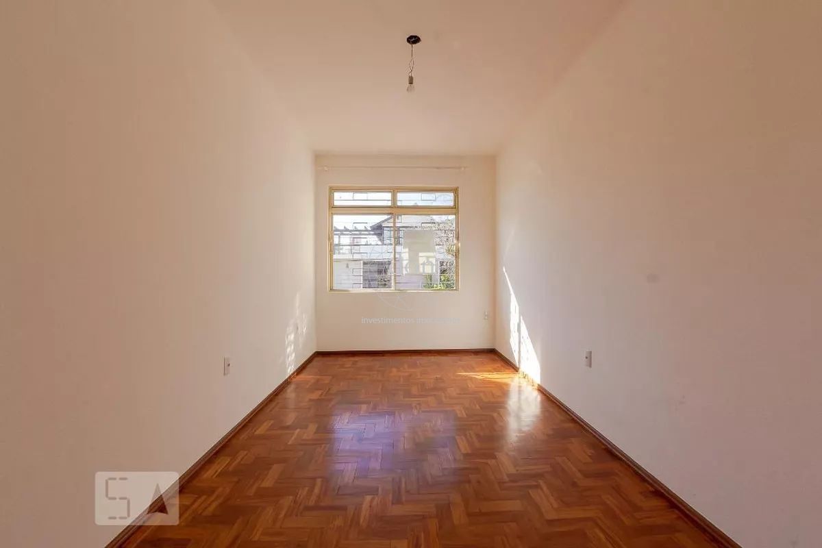 Casa 5 quartos à venda, 267m², Três Figueiras - Porto Alegre