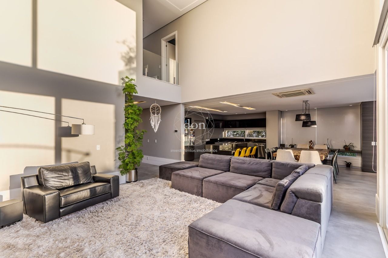 Casa 4 quartos à venda, 400m², Country Club - Porto Alegre