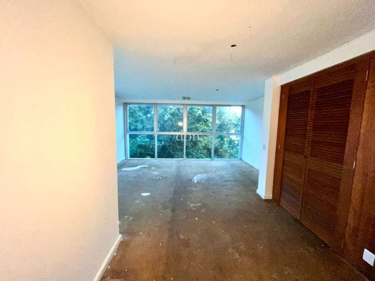 Sala Comercial à venda, 90m², Petrópolis - Porto Alegre