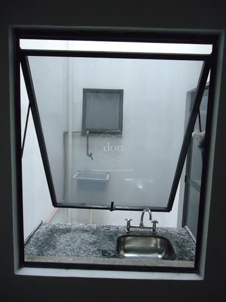 Sala Comercial à venda, 40m², São João - Porto Alegre