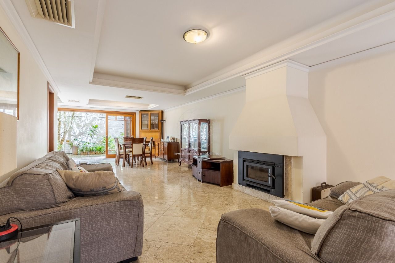 Casa de Condomínio 4 quartos à venda, 388m², Três Figueiras - Porto Alegre