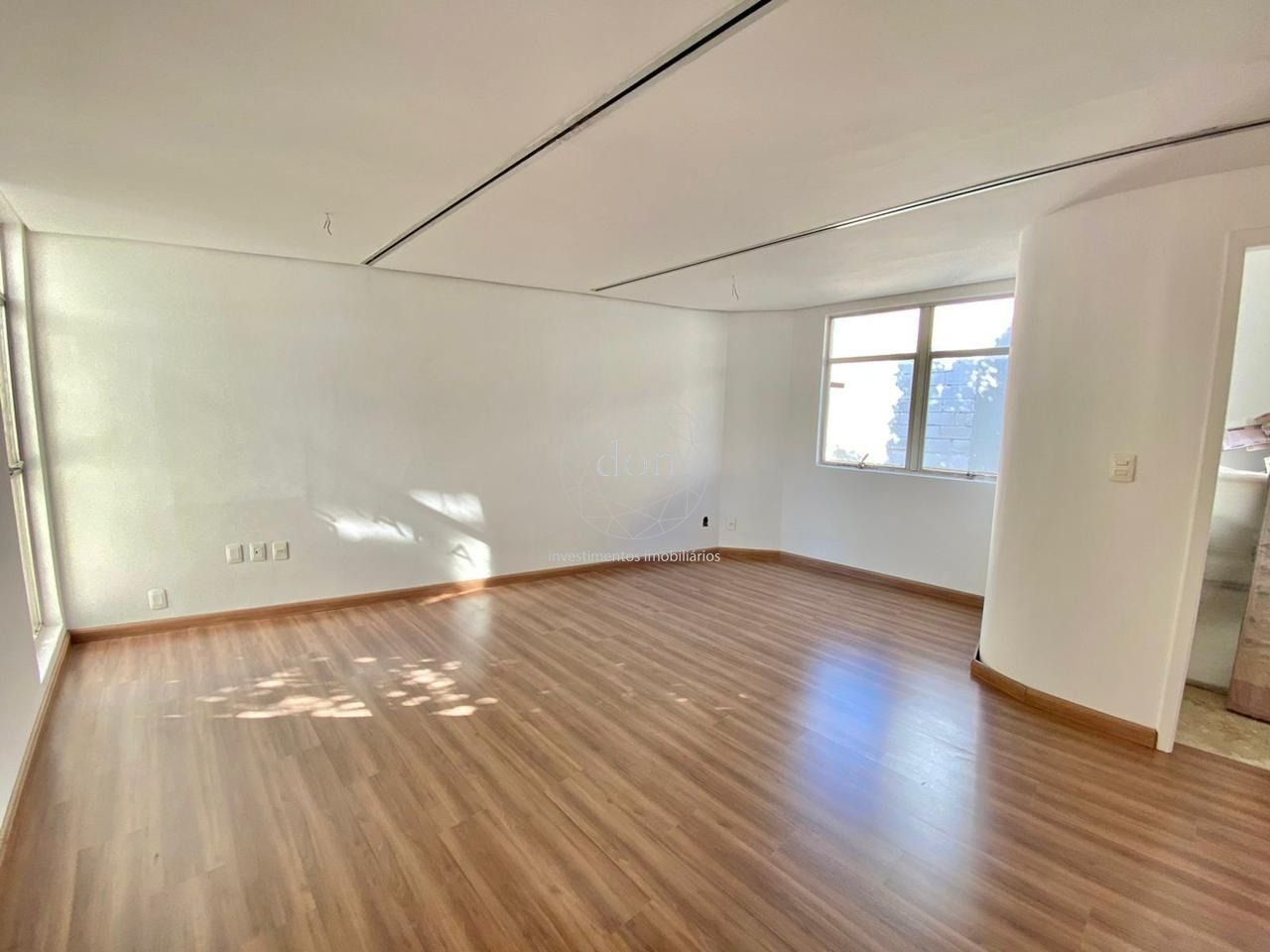 Sala Comercial à venda, 47m², Auxiliadora - Porto Alegre