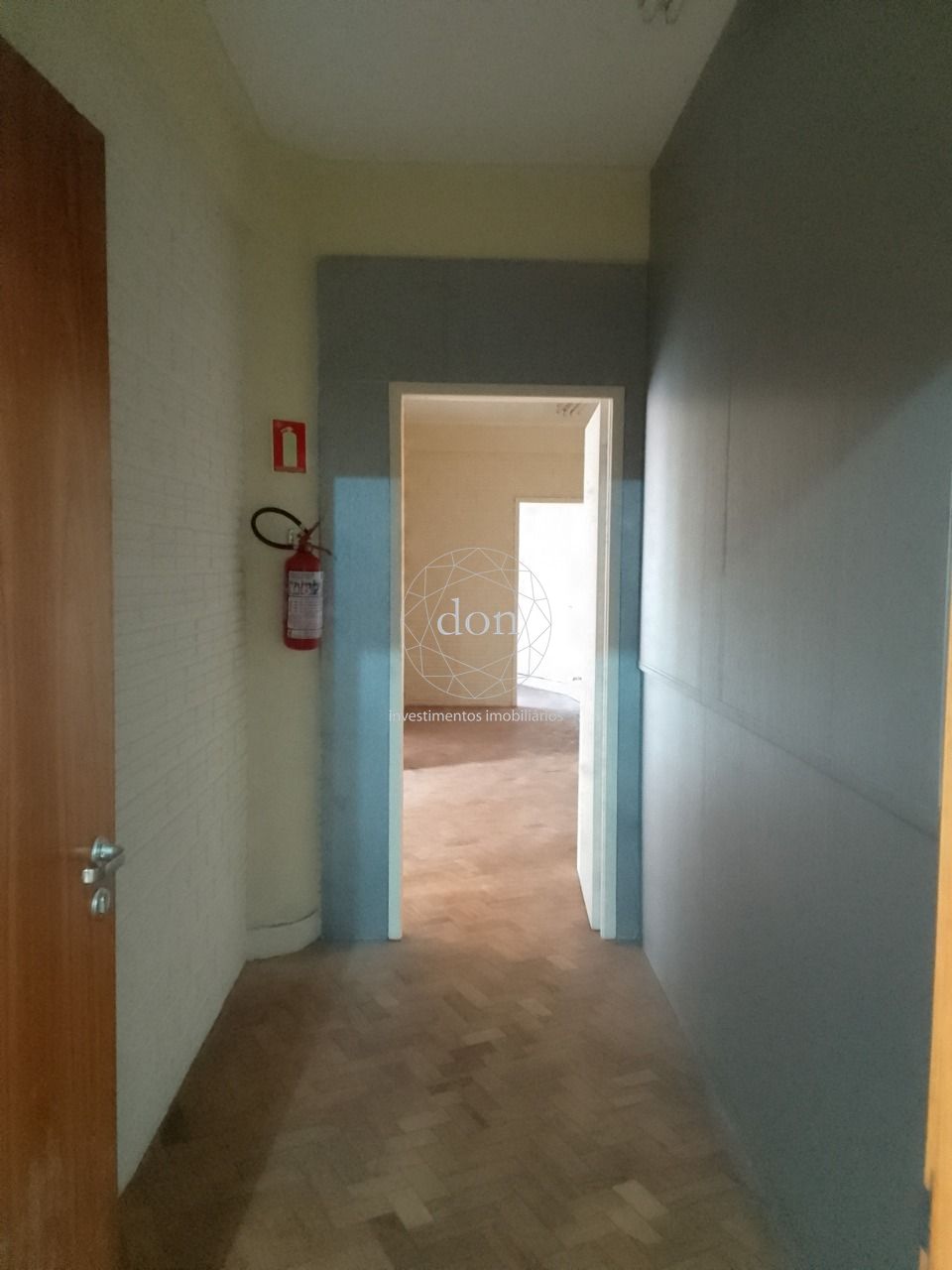 Sala Comercial à venda, 123m², Centro Histórico - Porto Alegre