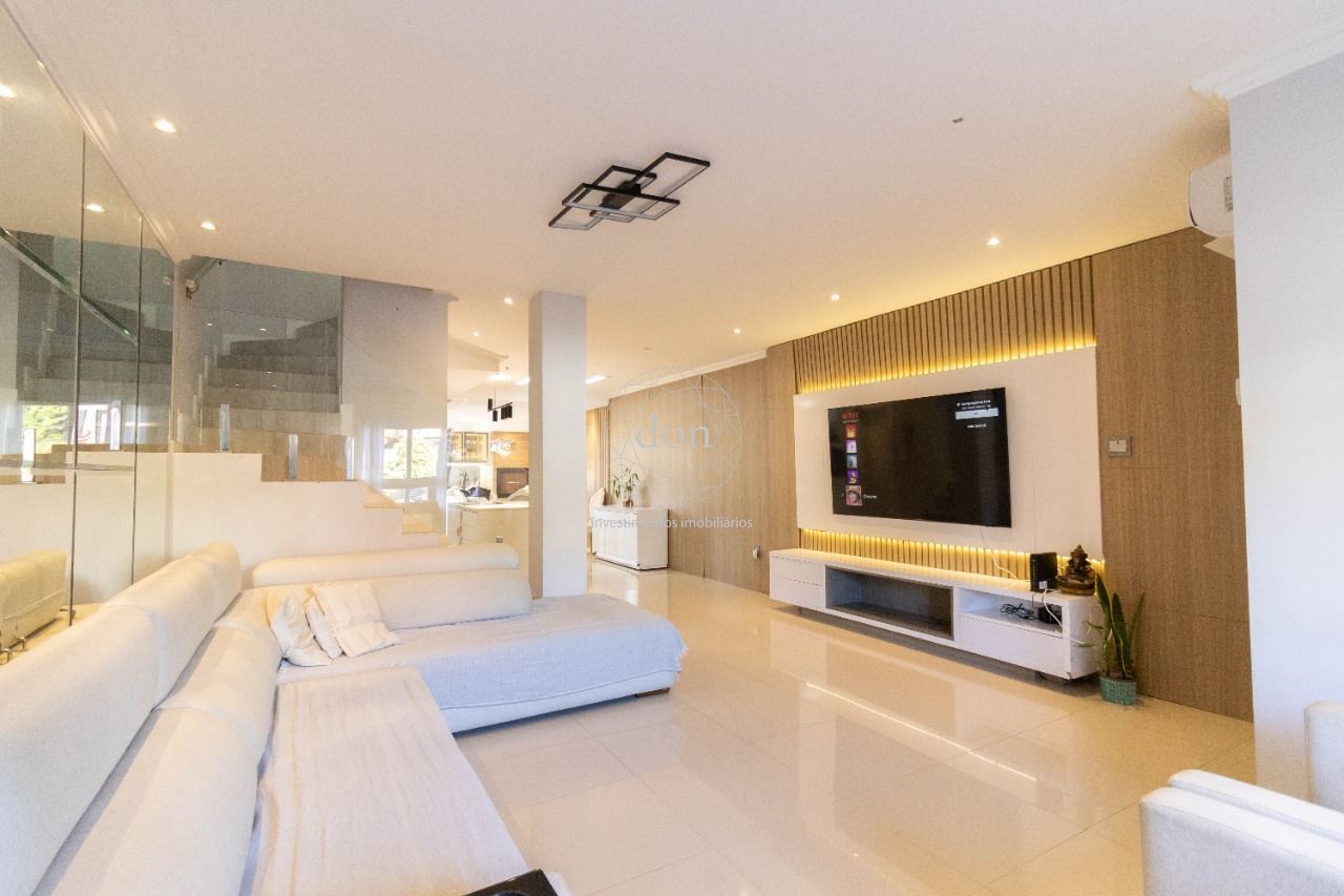 Casa 3 quartos à venda, 239m², Chácara das Pedras - Porto Alegre