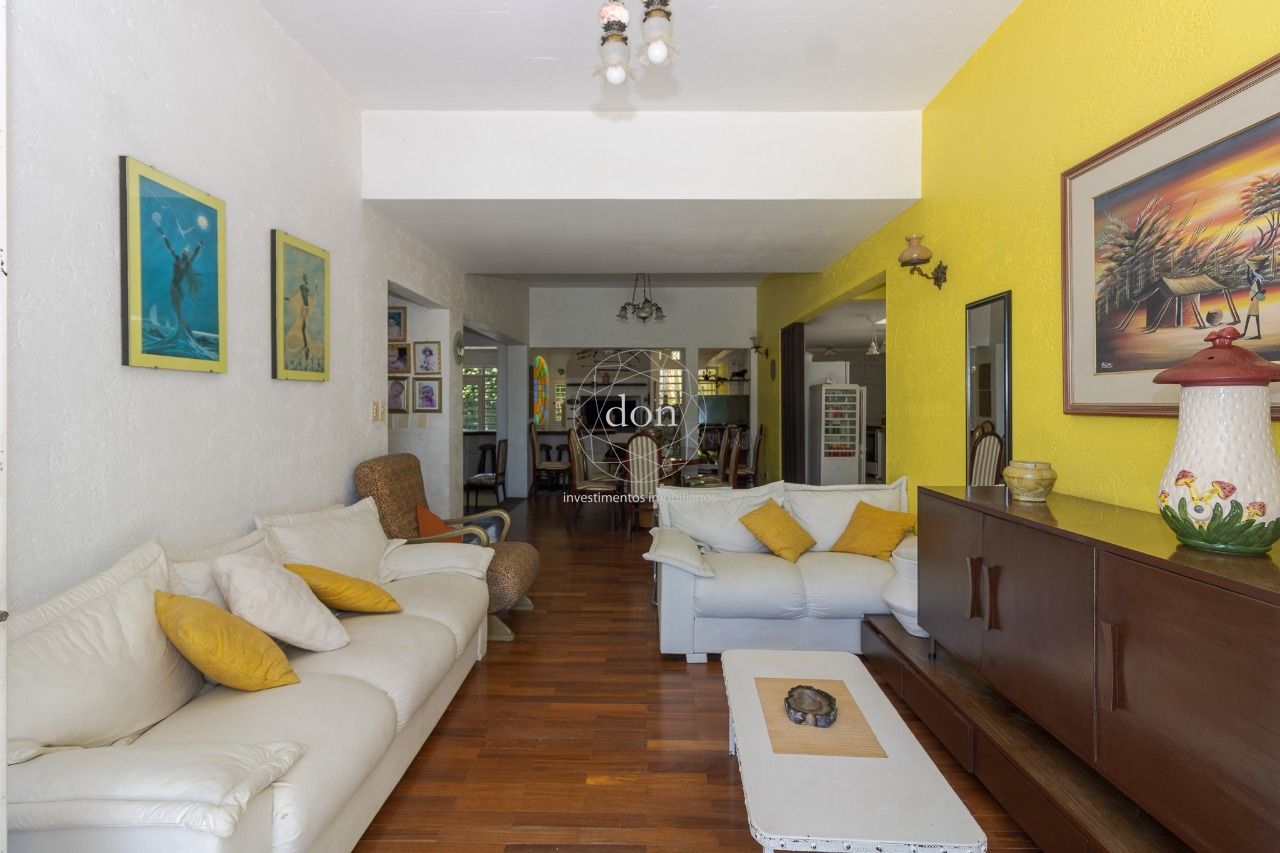 Casa 5 quartos à venda, 500m², Vila Jardim - Porto Alegre