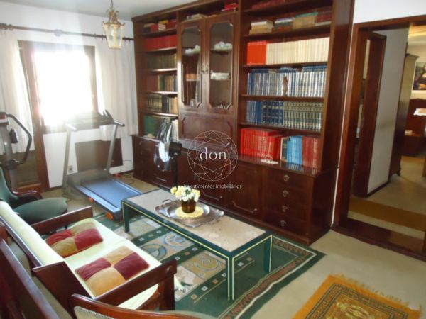 Casa 4 quartos à venda, 260m², Três Figueiras - Porto Alegre