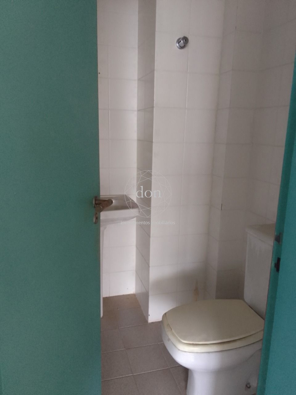 Sala Comercial à venda, 98m², Três Figueiras - Porto Alegre