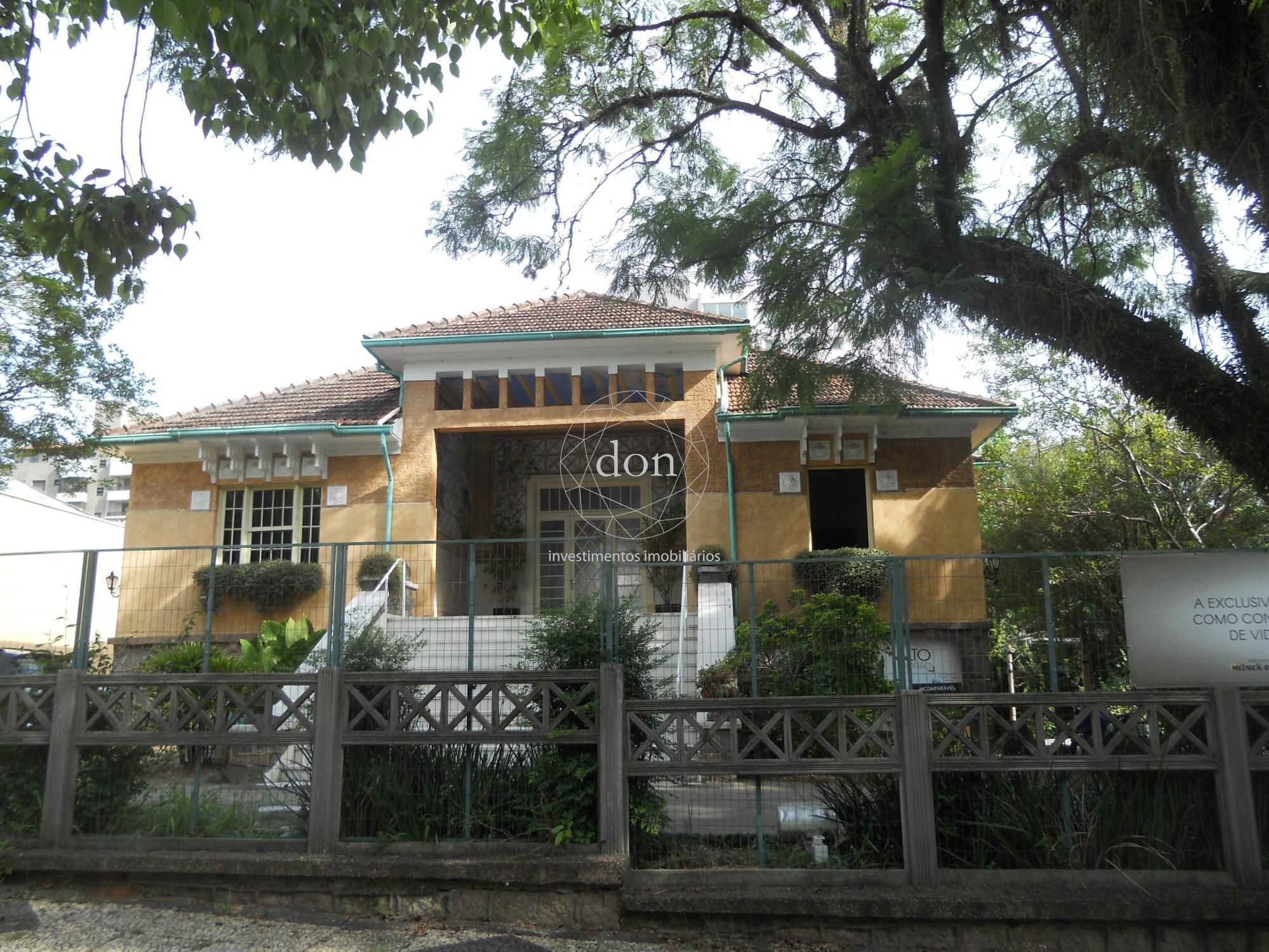 Casa à venda, 650m², Moinhos de Vento - Porto Alegre