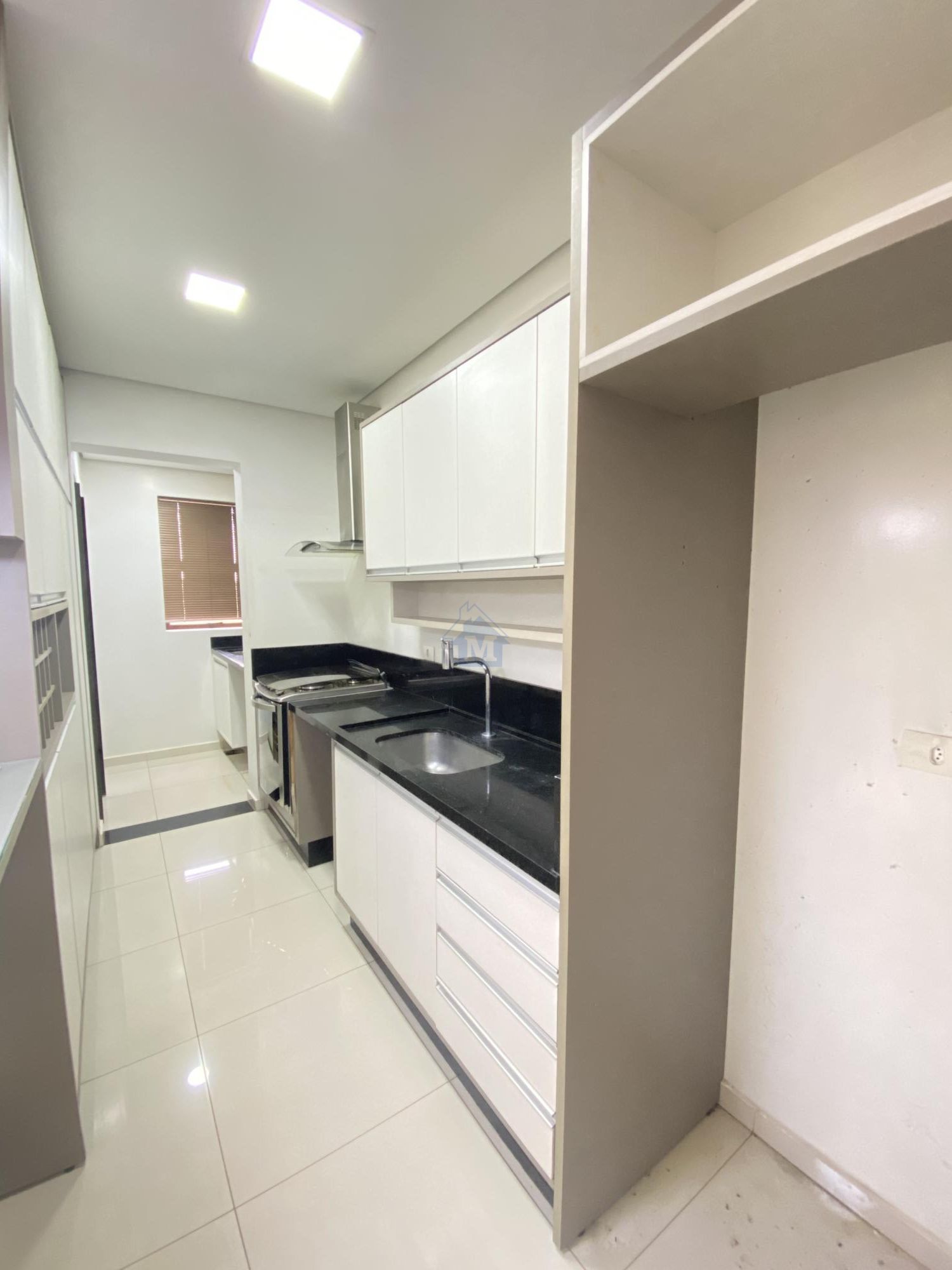 Apartamento para alugar com 2 quartos, 74m² - Foto 12