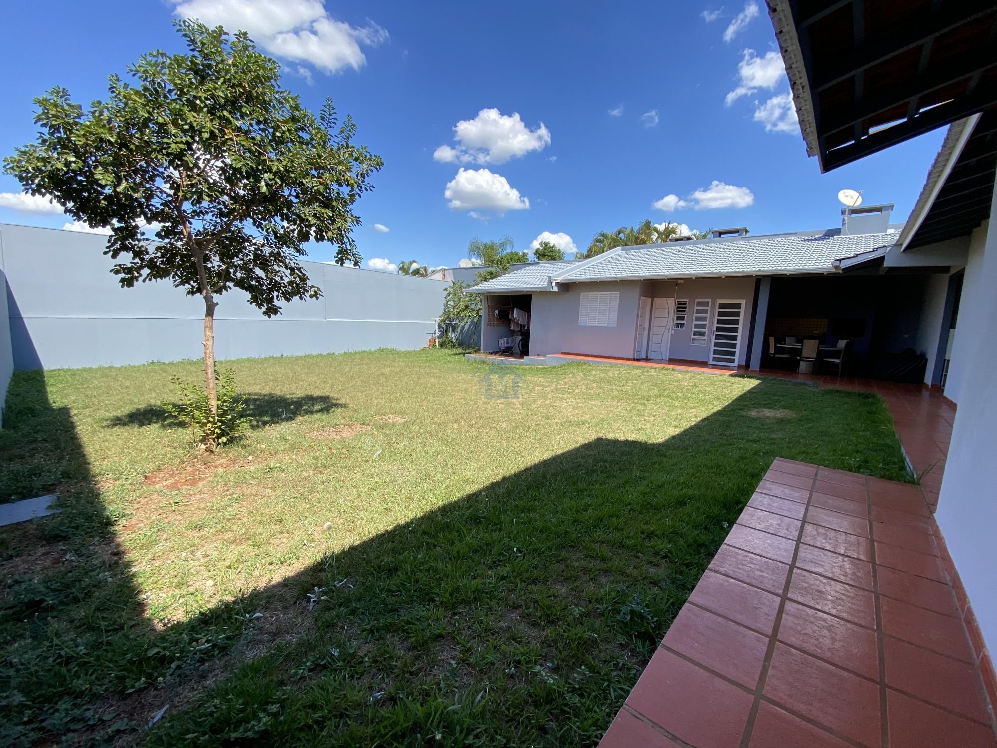 Casa de Condomínio à venda com 4 quartos, 200m² - Foto 3