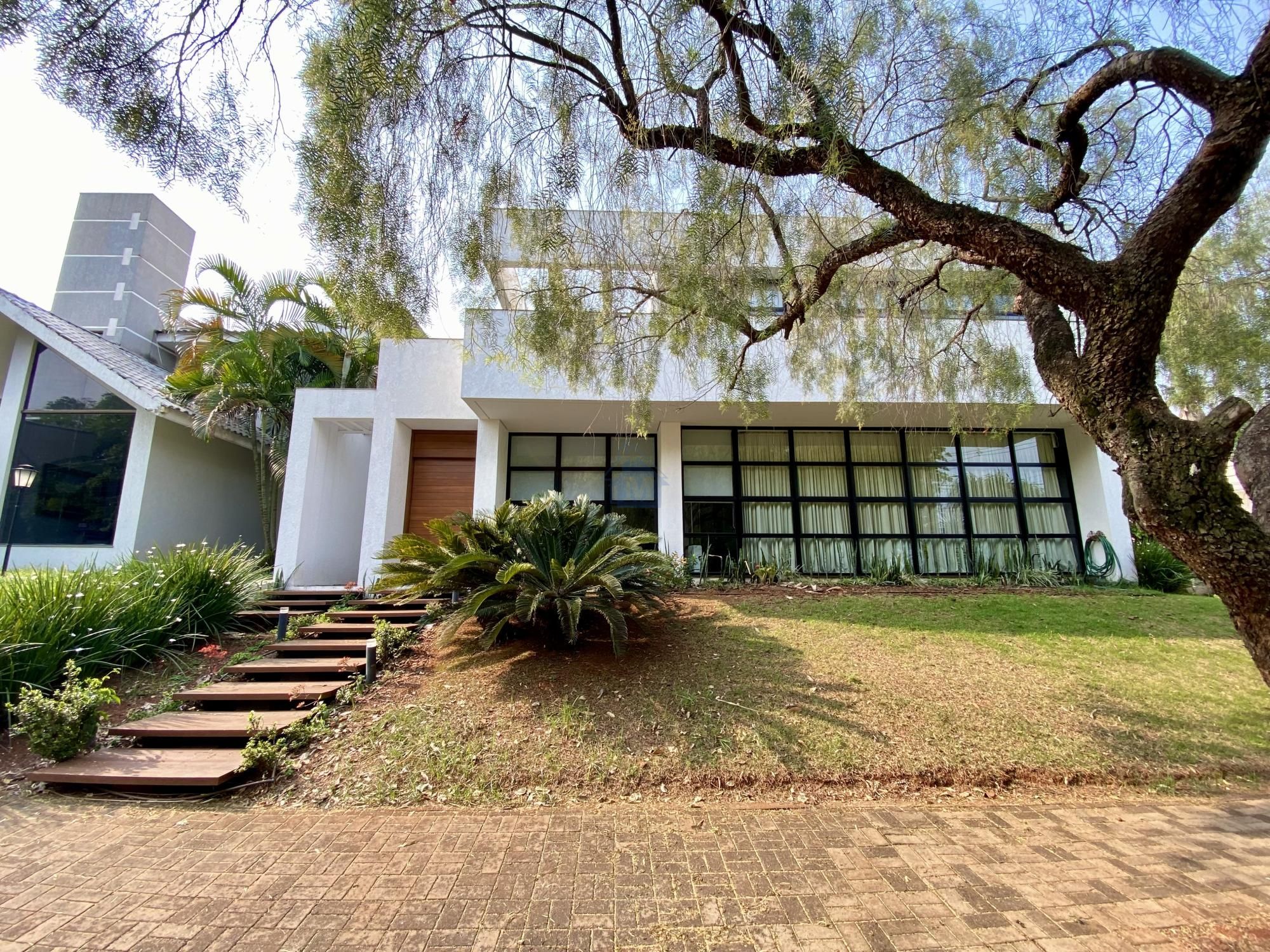 Casa de Condomínio à venda com 5 quartos, 850m² - Foto 2