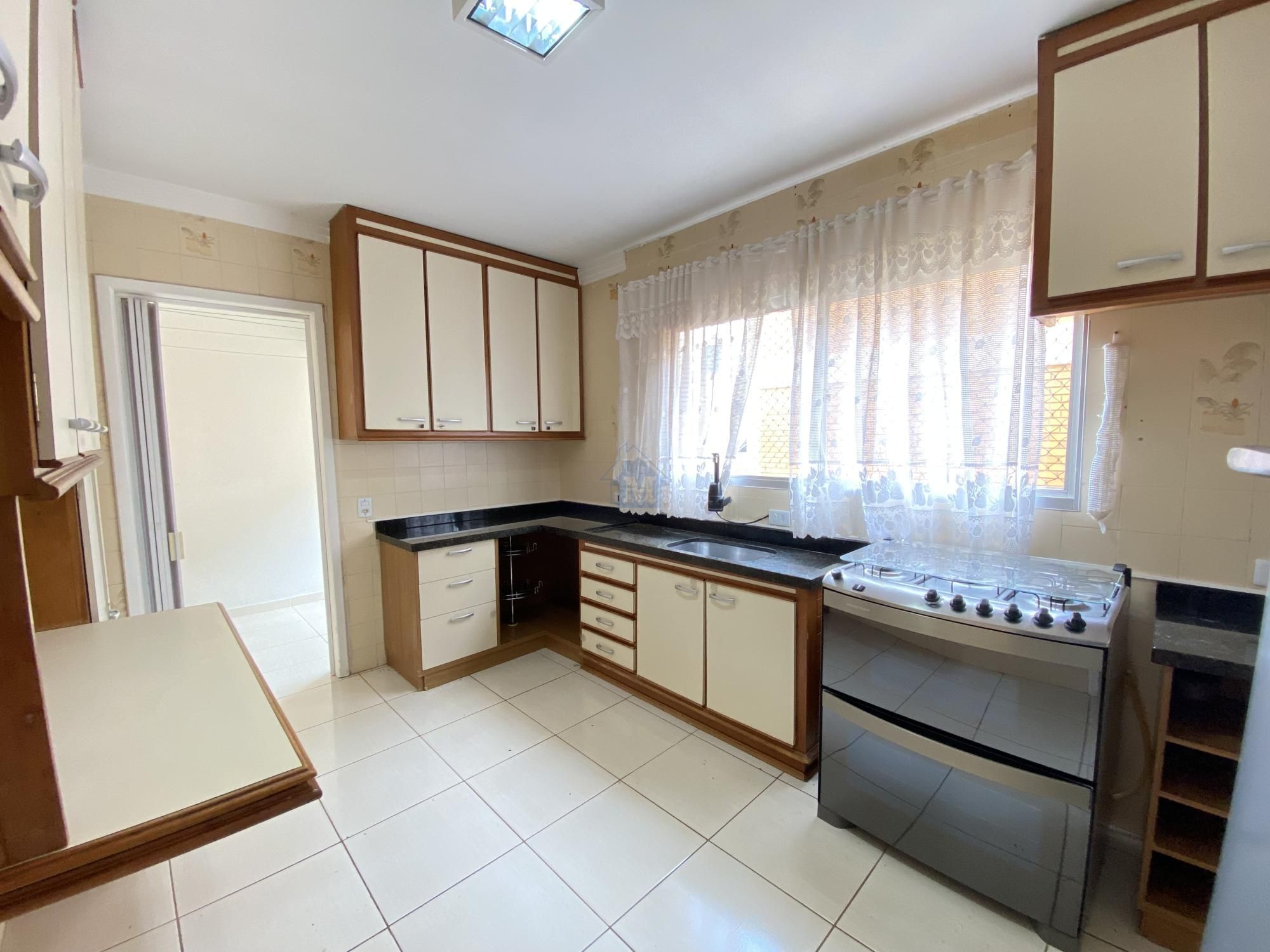 Apartamento para alugar com 2 quartos, 90m² - Foto 17