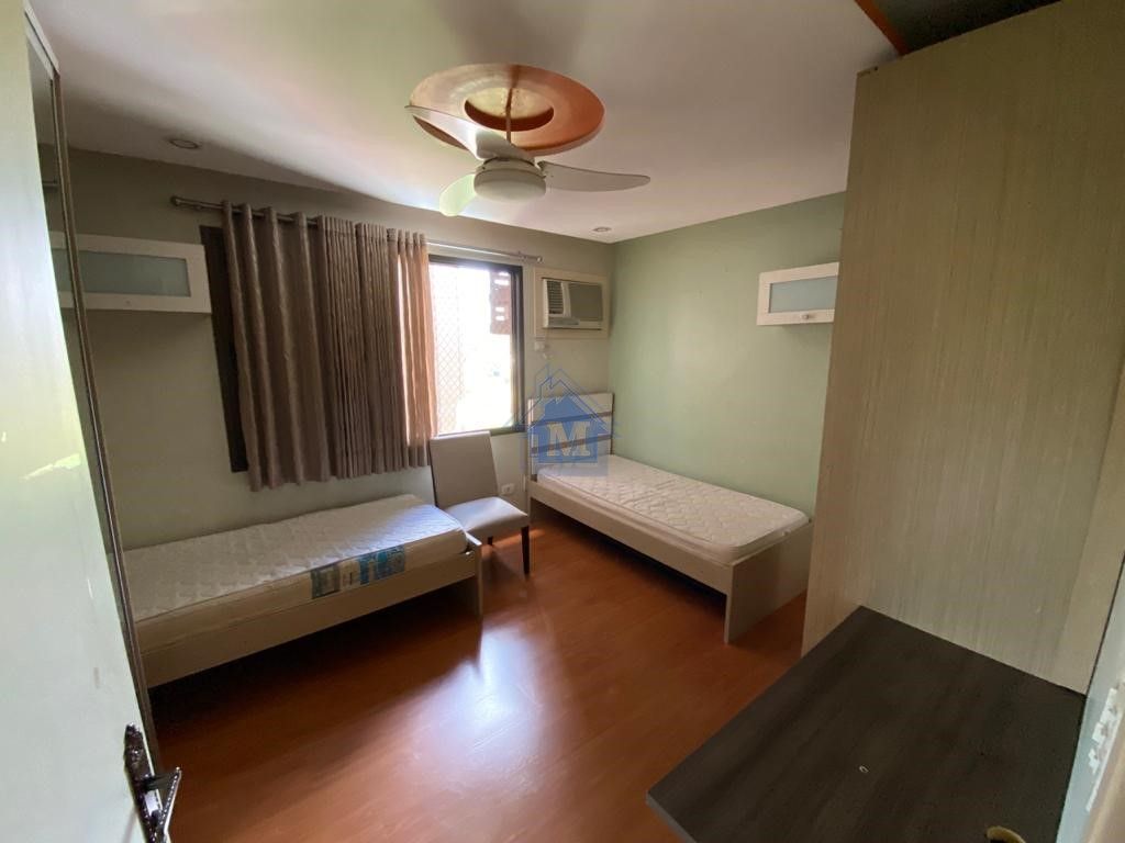 Apartamento para alugar com 3 quartos, 191m² - Foto 13