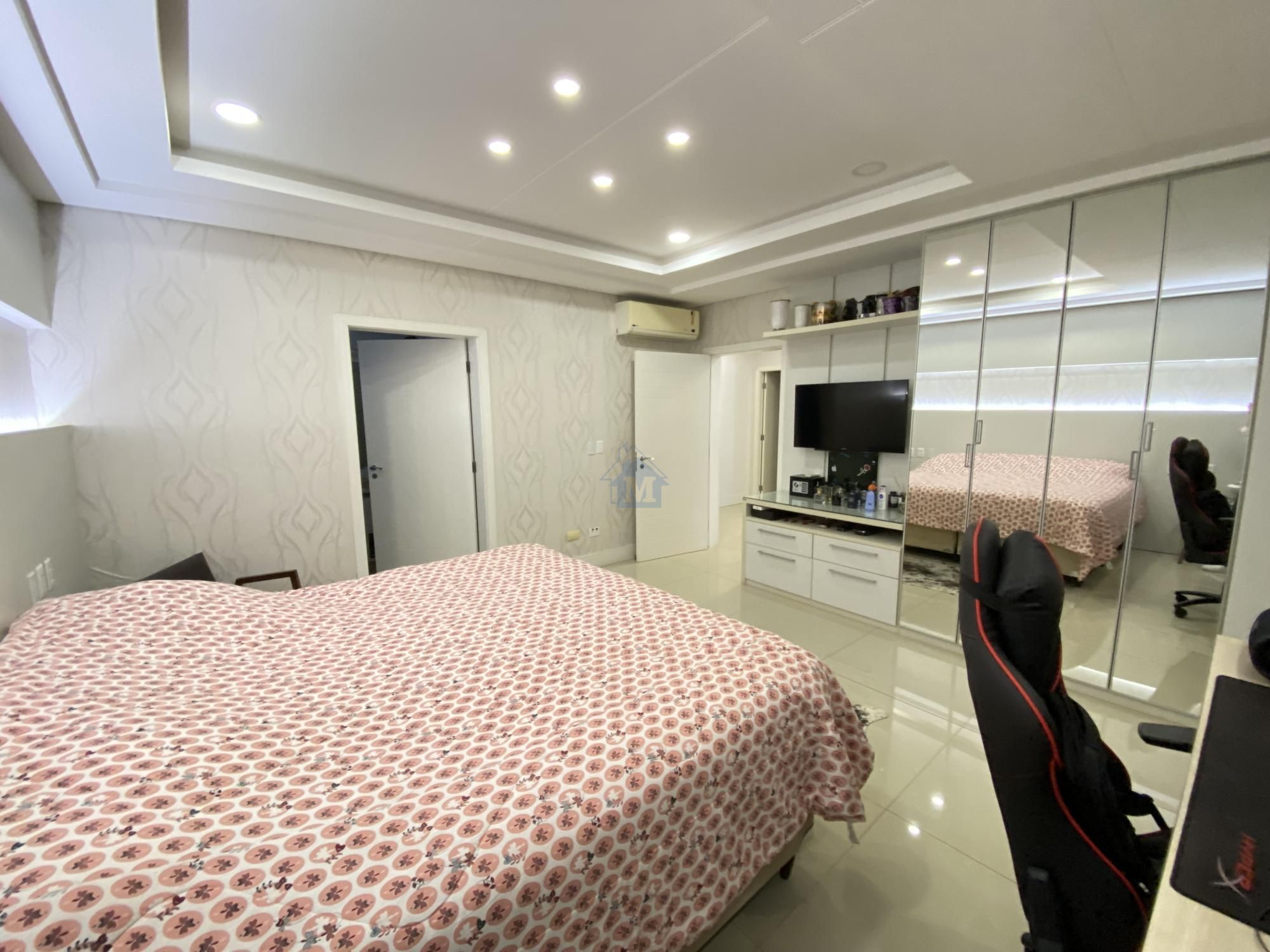 Casa de Condomínio à venda com 4 quartos, 800m² - Foto 42