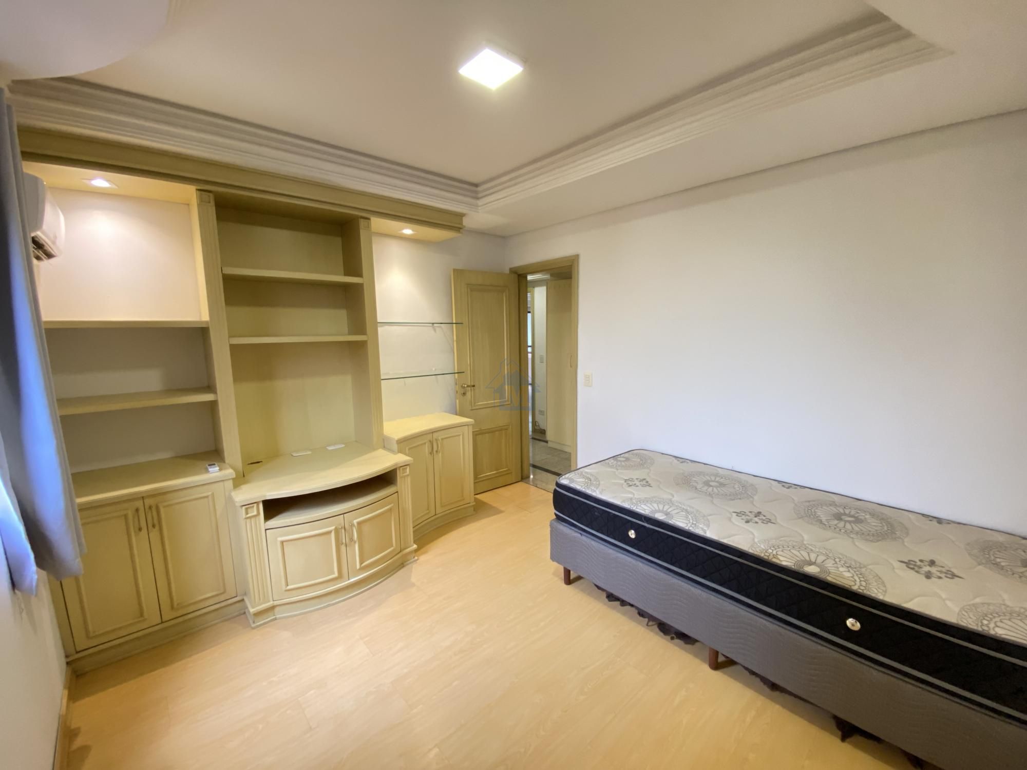 Apartamento para alugar com 3 quartos, 133m² - Foto 21