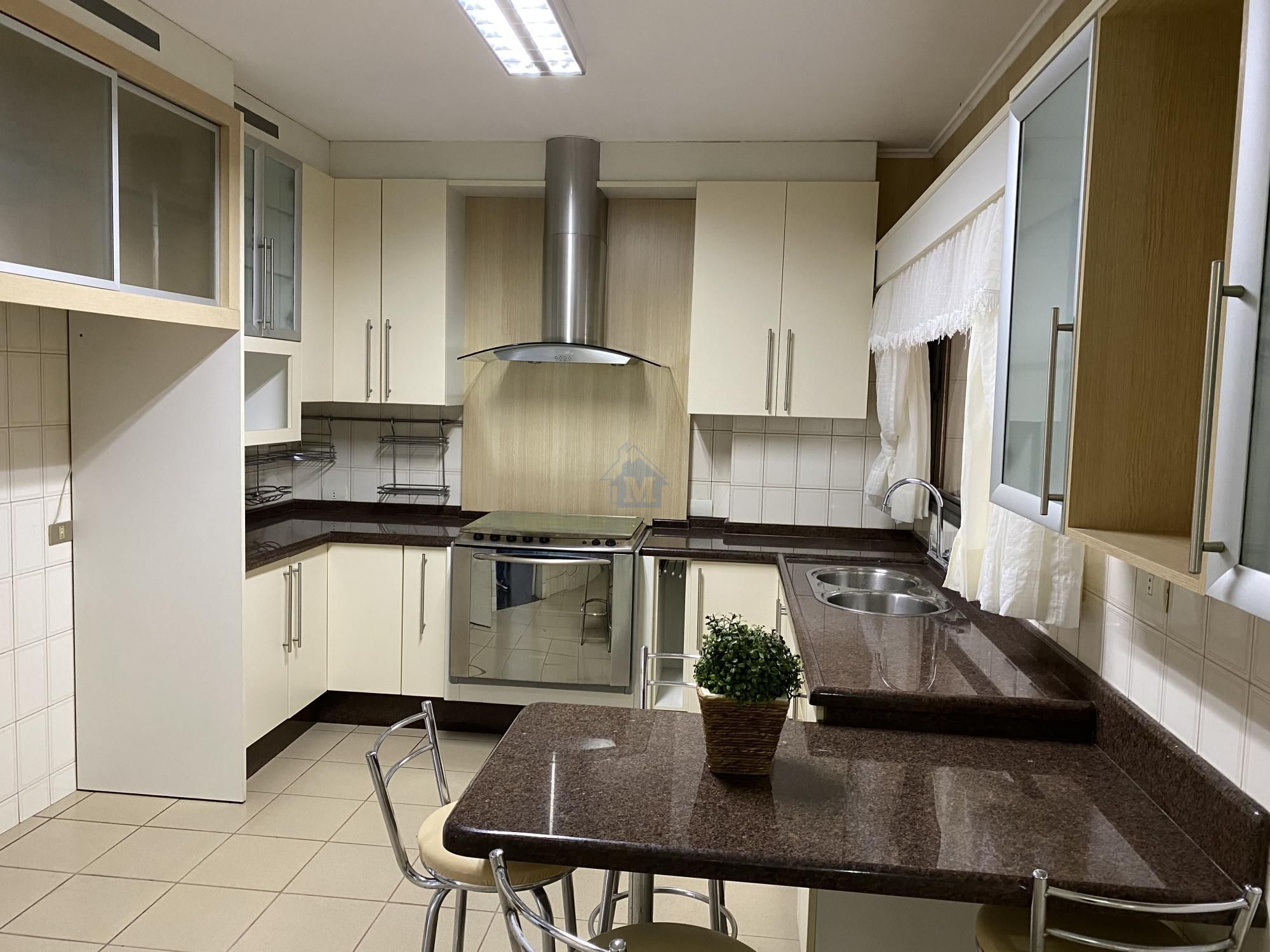 Apartamento à venda com 3 quartos, 191m² - Foto 11