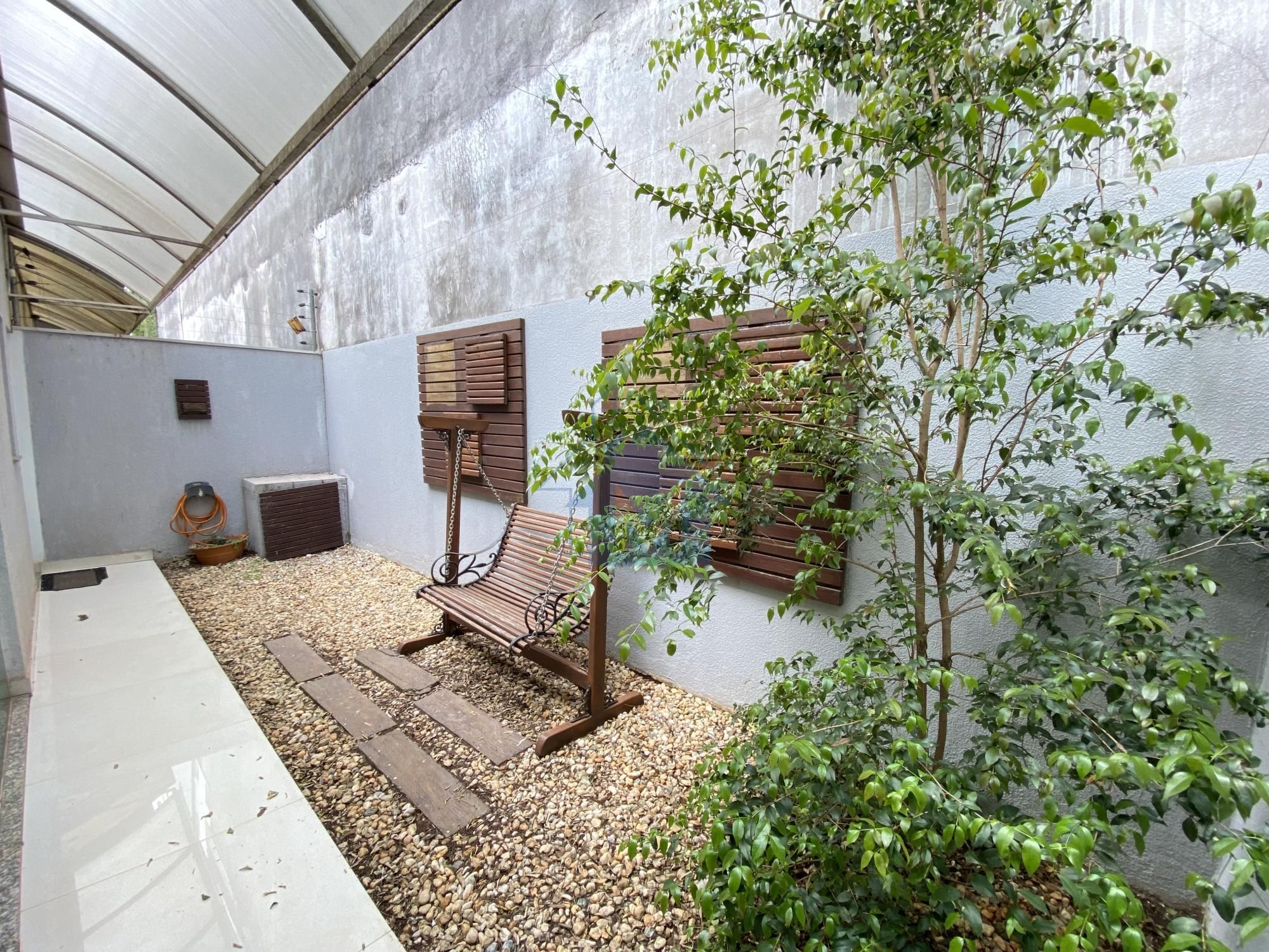 Casa para alugar com 3 quartos, 180m² - Foto 11