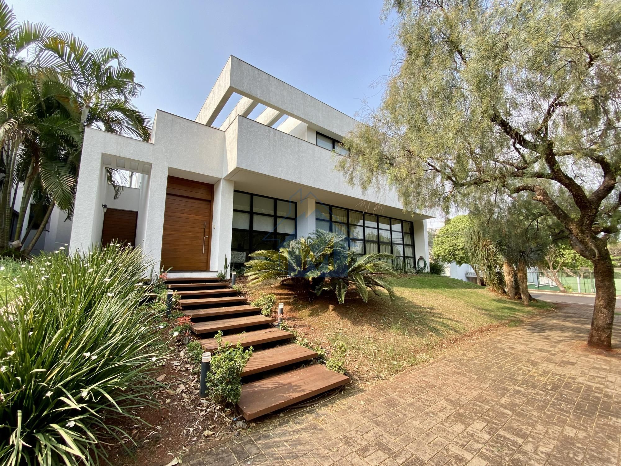 Casa de Condomínio à venda com 5 quartos, 850m² - Foto 1