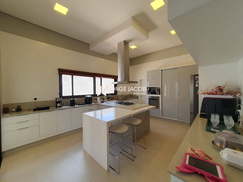 Sobrado, 4 quartos, 607 m² - Foto 93