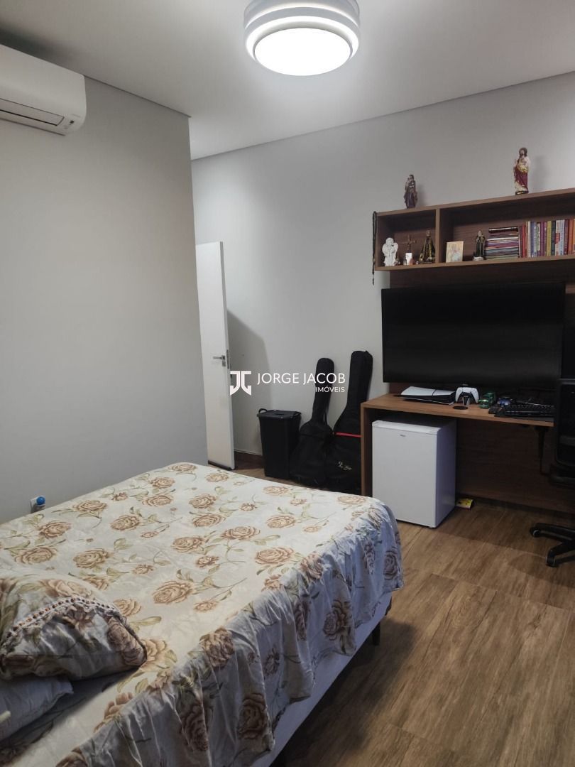 Casa, 3 quartos, 233 m² - Foto 35