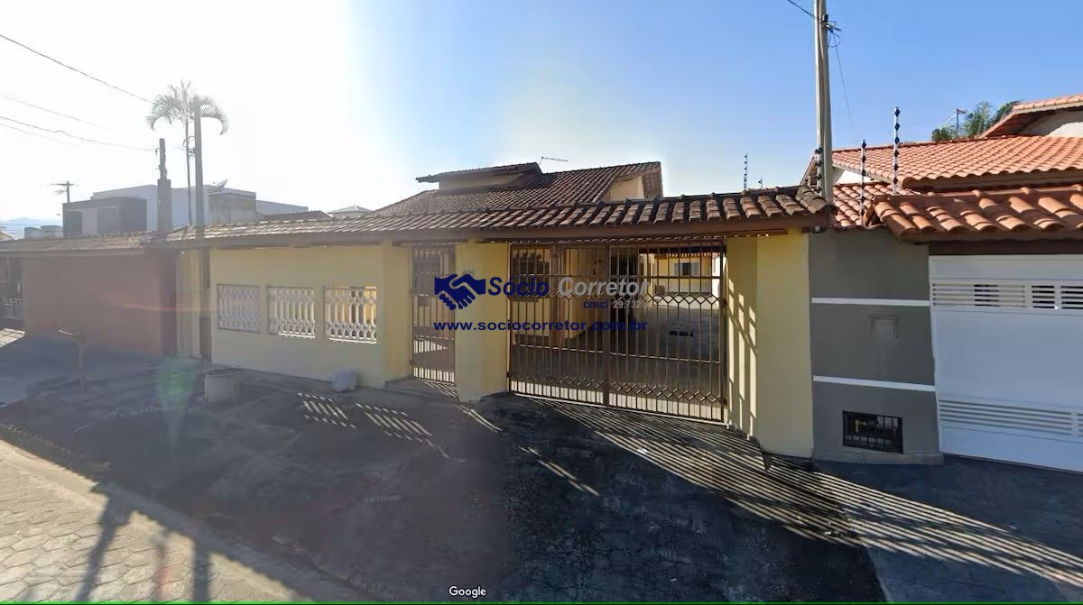 Casa, 3 quartos, 183 m² - Foto 1