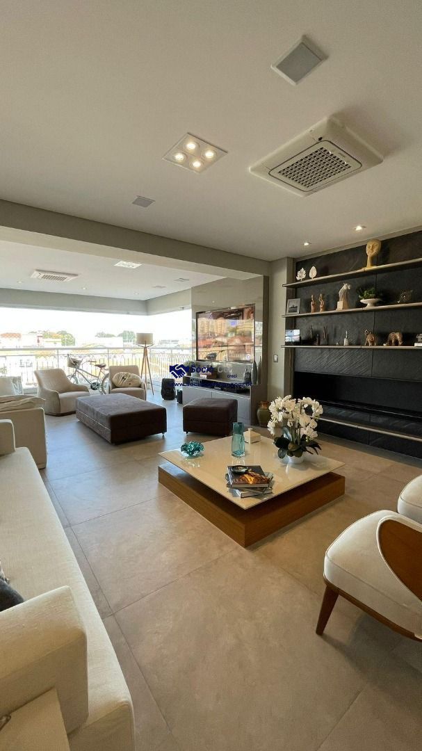 Apartamento, 3 quartos, 202 m² - Foto 2