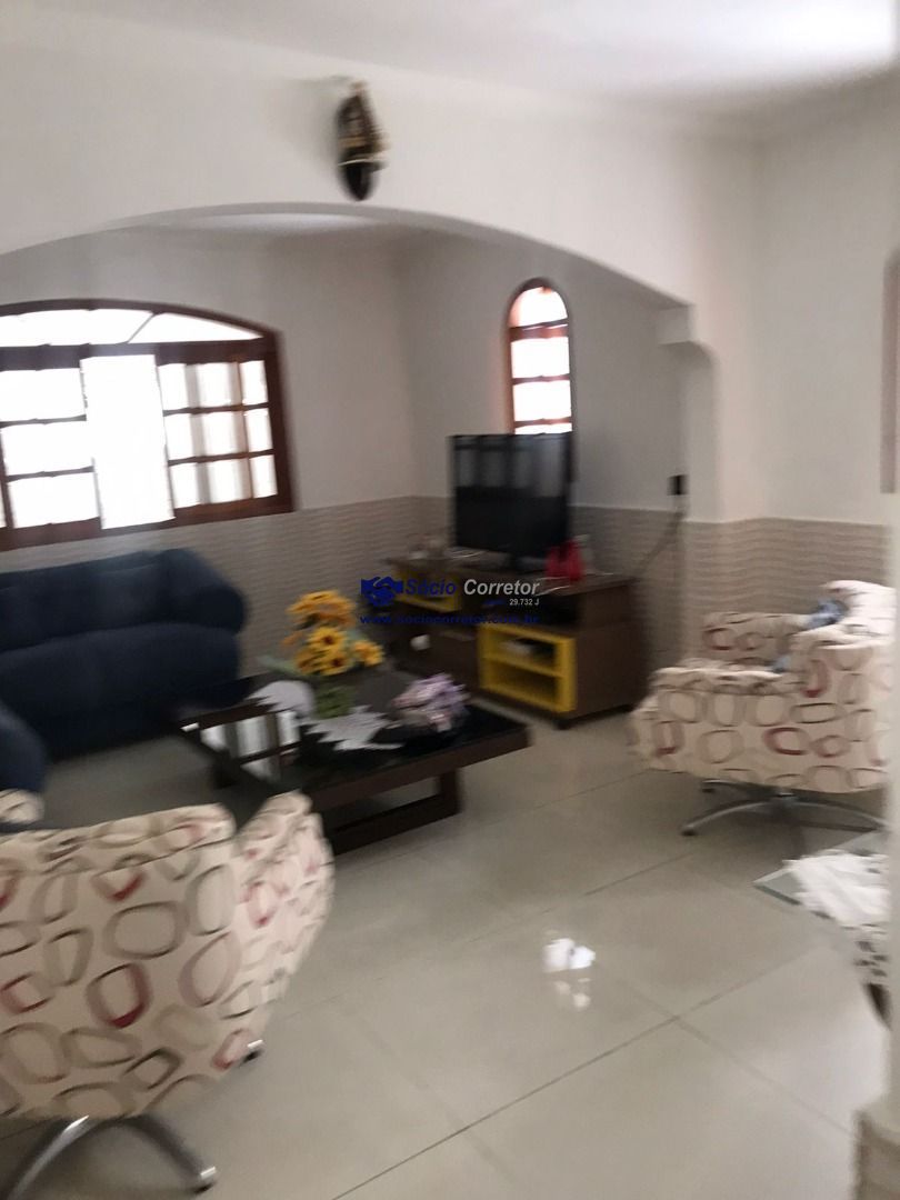 Casa, 3 quartos, 182 m² - Foto 2