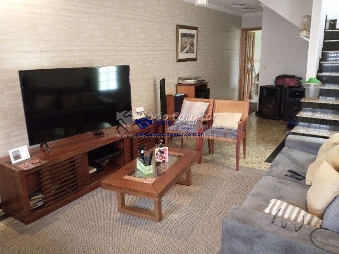 Sobrado, 3 quartos, 203 m² - Foto 1