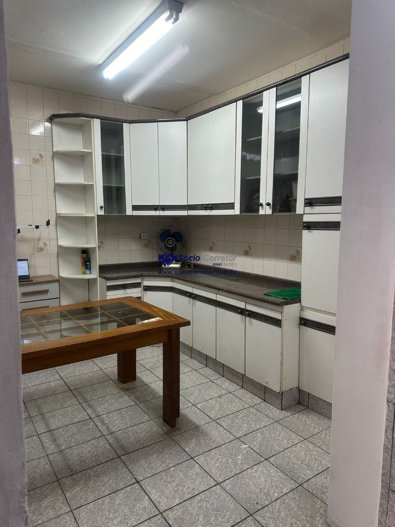 Sobrado, 4 quartos, 220 m² - Foto 1