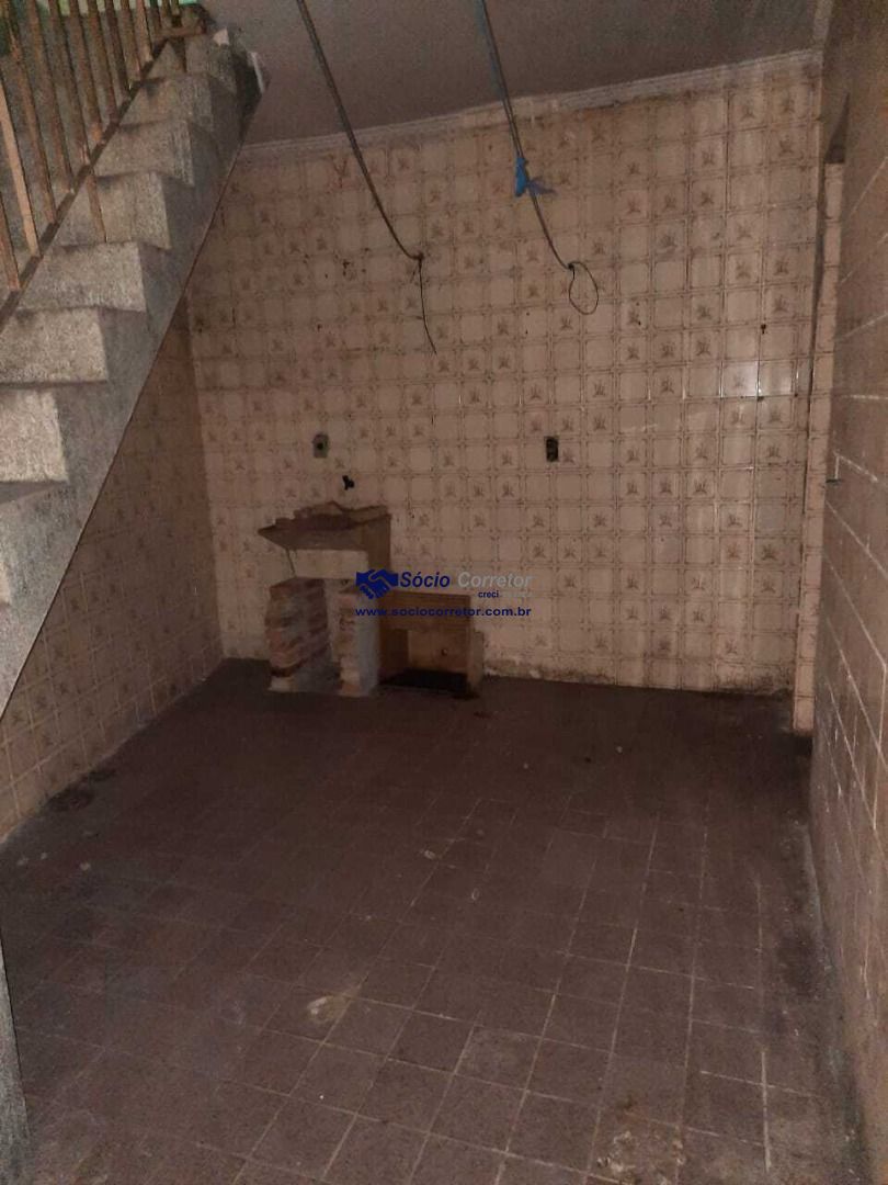 Sobrado, 6 quartos, 240 m² - Foto 22